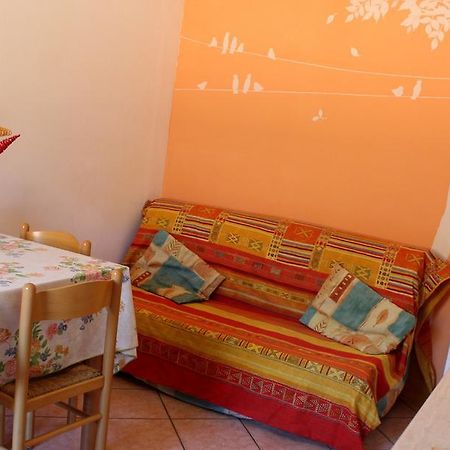 Appartamenti Tra Gli Ulivi Bardino Nuovo Kültér fotó